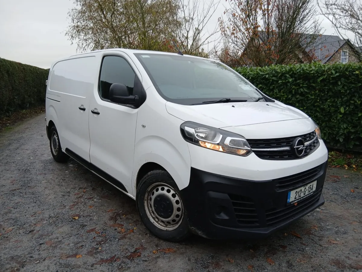 2021 (212) opel vivaro - Image 2