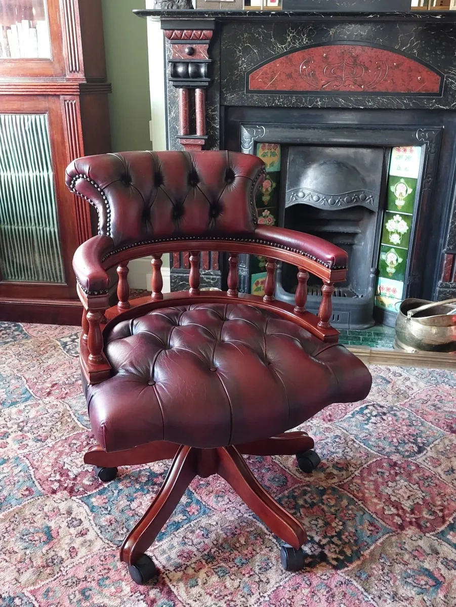 Chesterfield Classic Captains Chair - Image 2