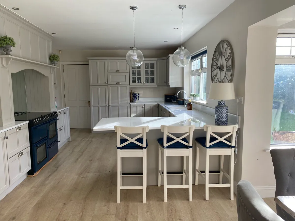 Kitchen stools - Image 4