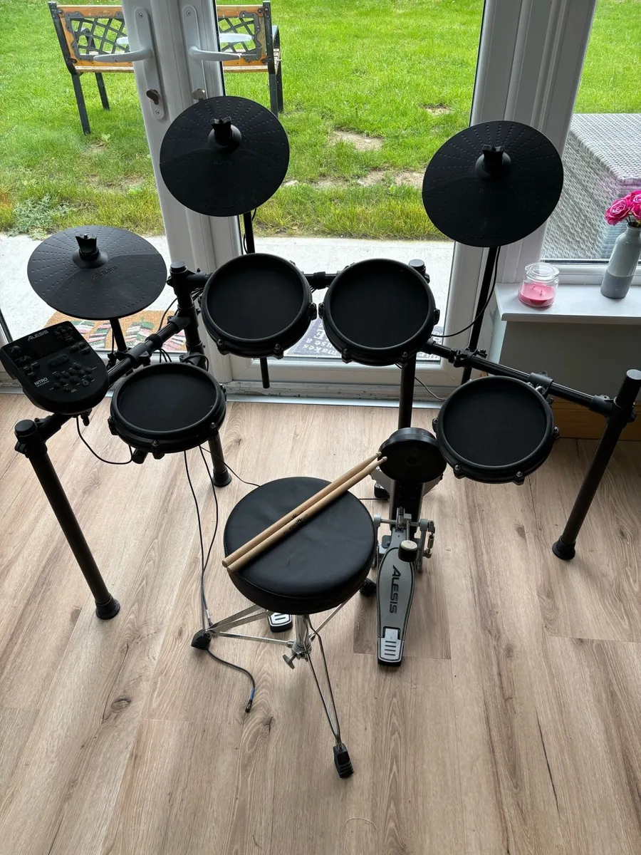 Alesis DM7X Electronic Drum Kit - Image 2