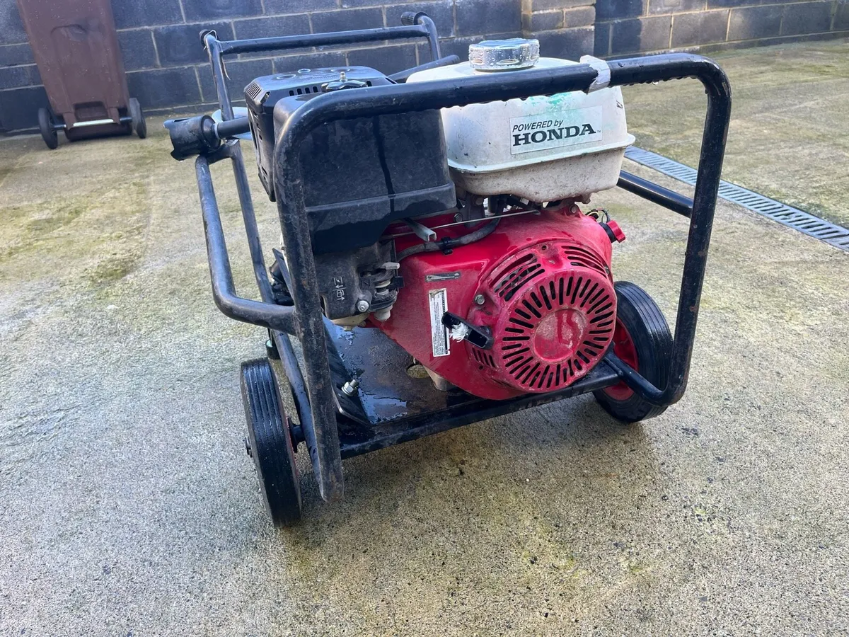 Honda power washer 3000 psi - Image 1