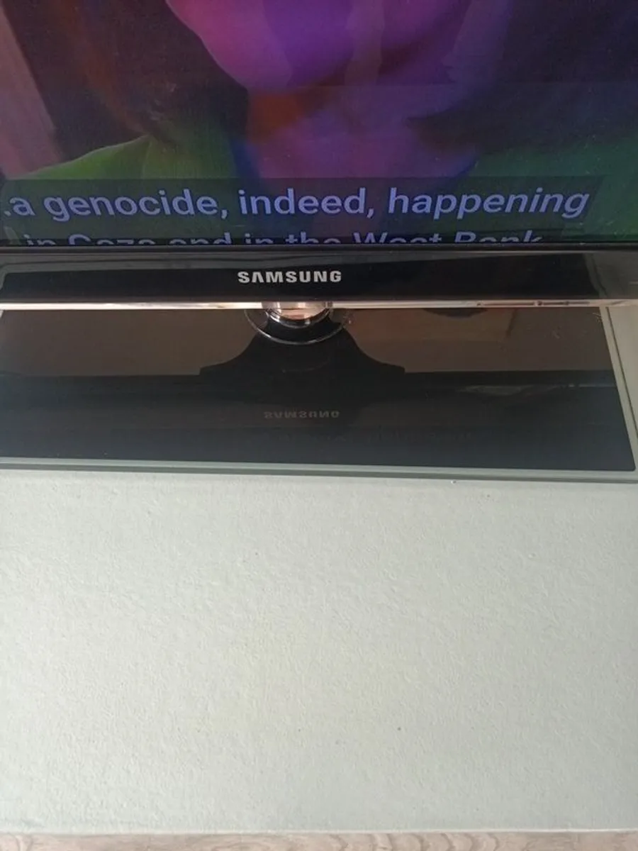 Samsung 32in TV - Image 2