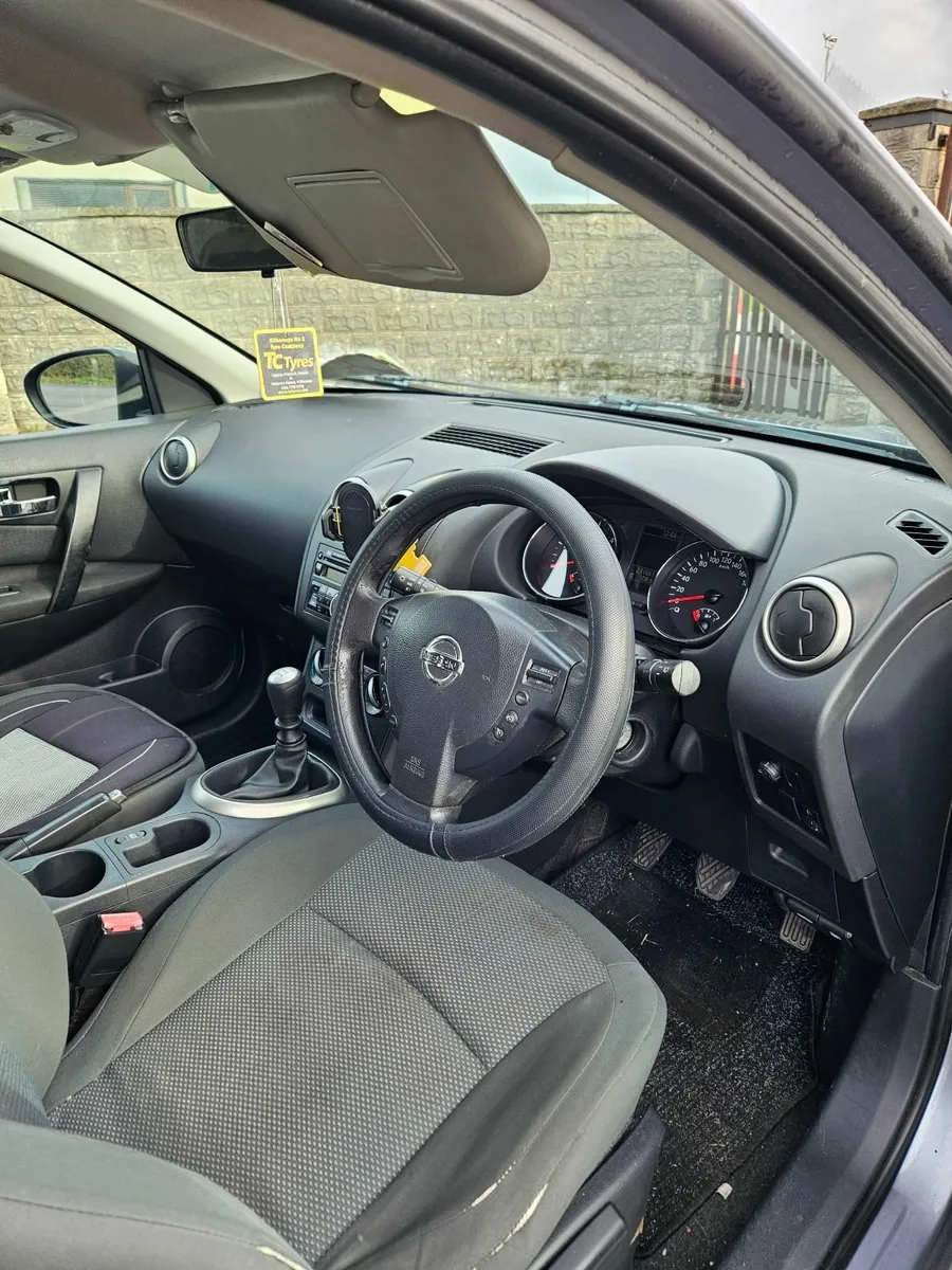 Nissan Qashqai 2011 - Image 4