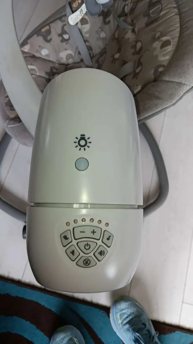 Joie Serena baby swing seat - Image 4