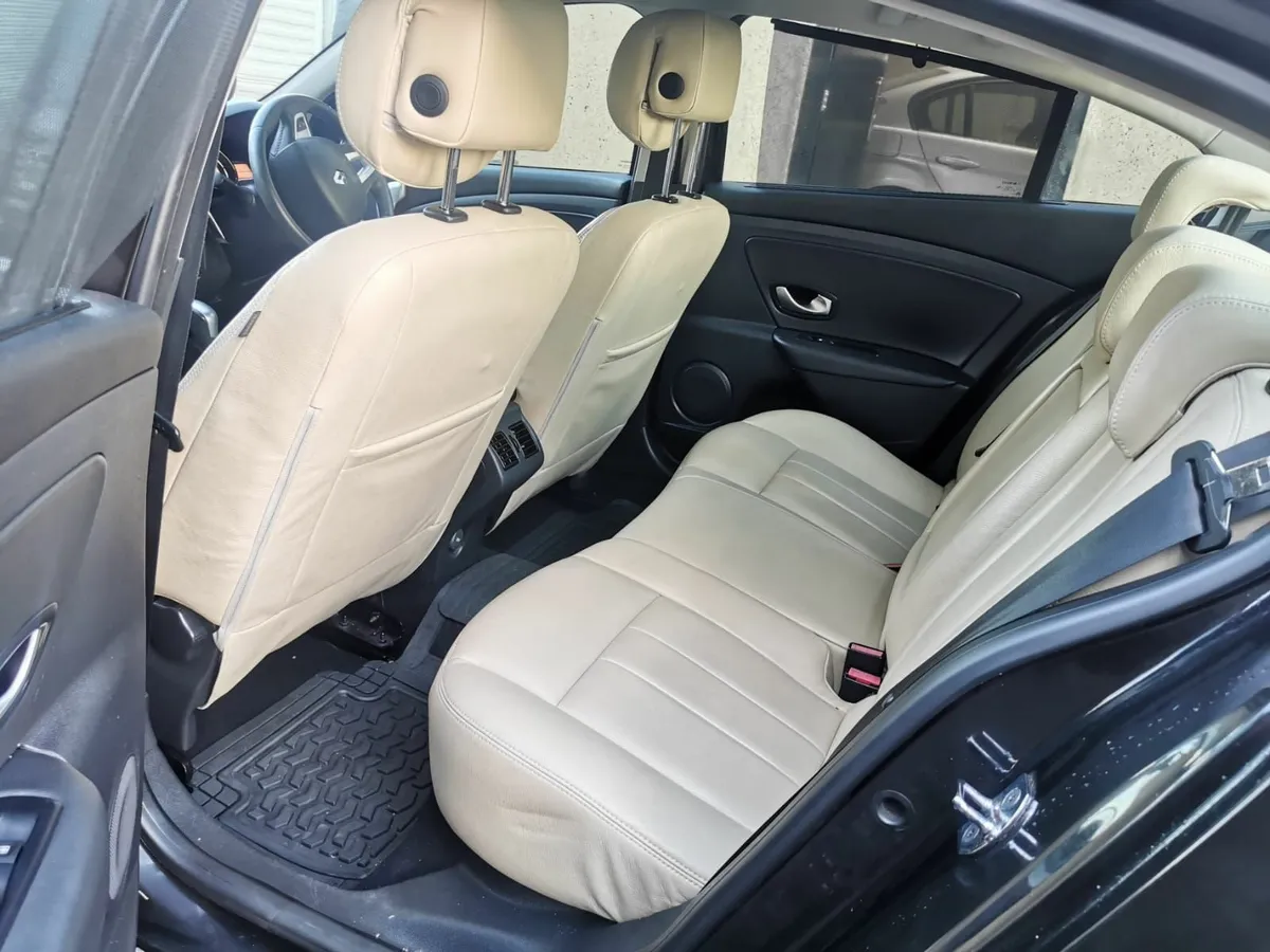 Renault Fluence 2012 Automatic 1.5 diesel - Image 4
