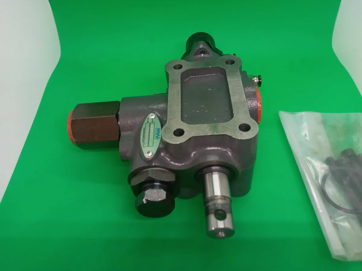 Delivery - 2 x New Directional Tipping Valves - Image 4