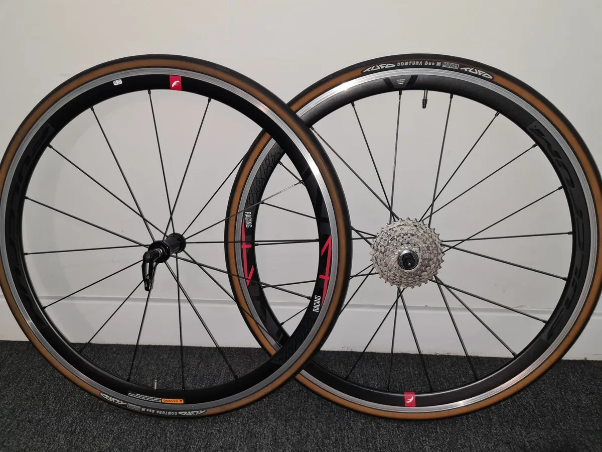 Fulcrum Racing 4 wheelset for rim brake road bike - Image 1