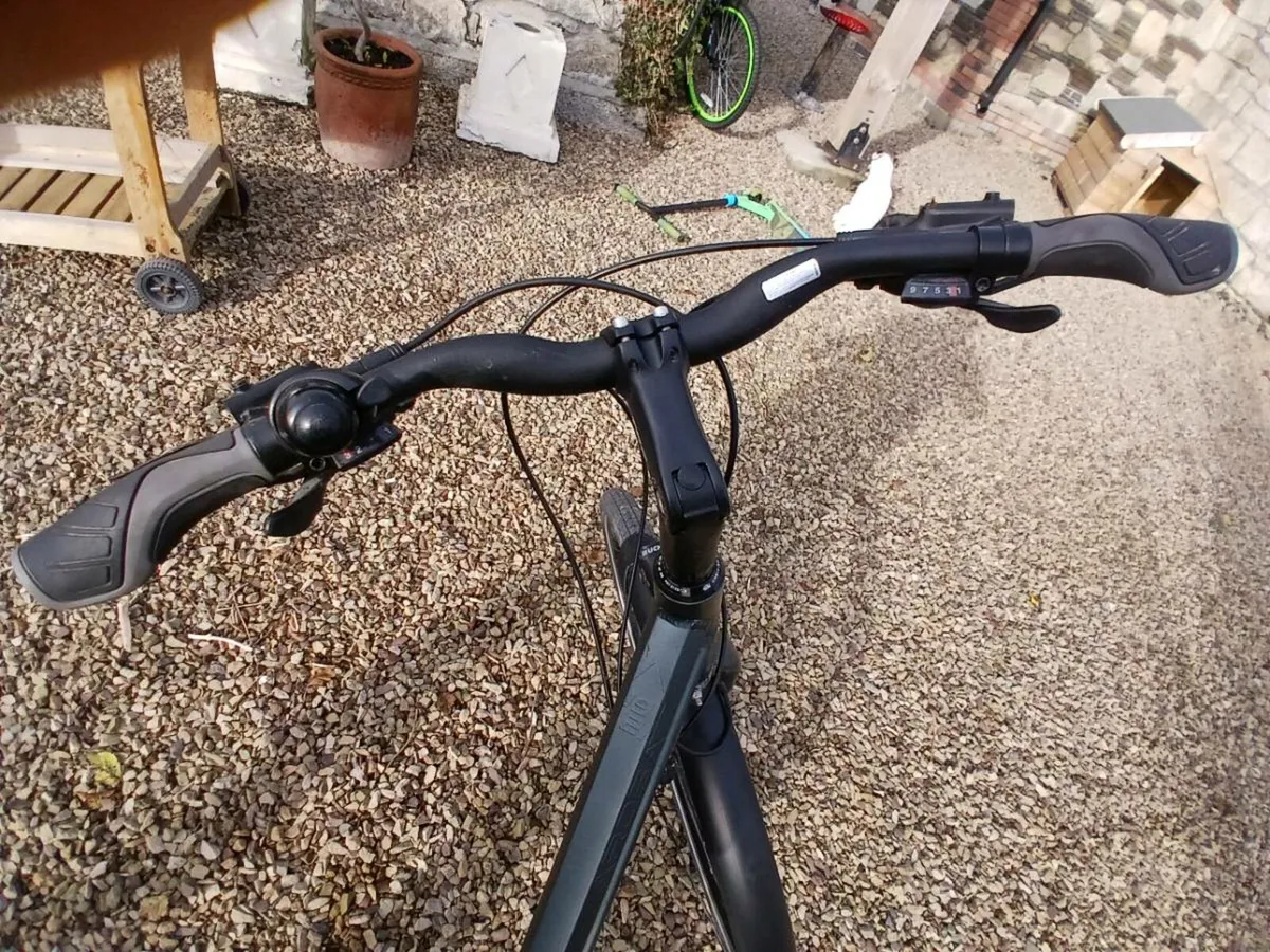 Ladies bicycle - Image 4