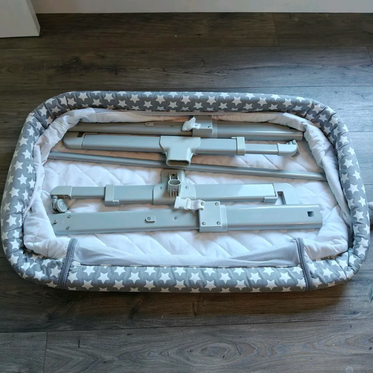 Co Sleeper Cot - Image 4