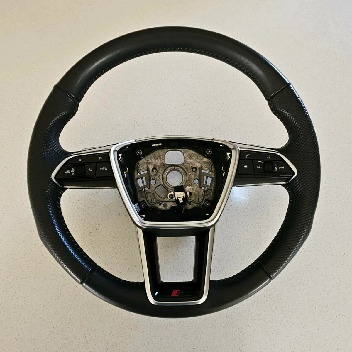 AUDI A6 C8 S LINE STEERING WHEEL MULTIFUNCTIONAL - Image 1
