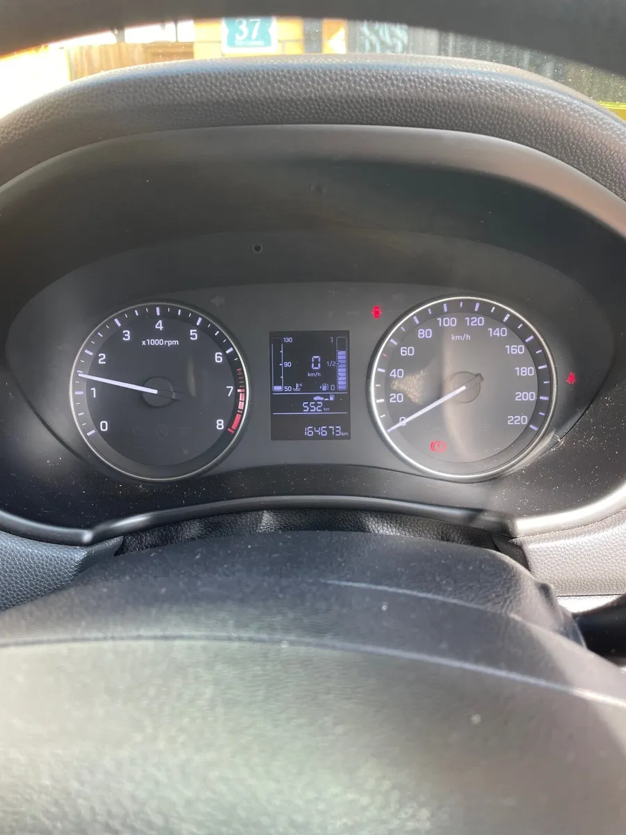 Hyundai i20 2016 Manual - Image 3