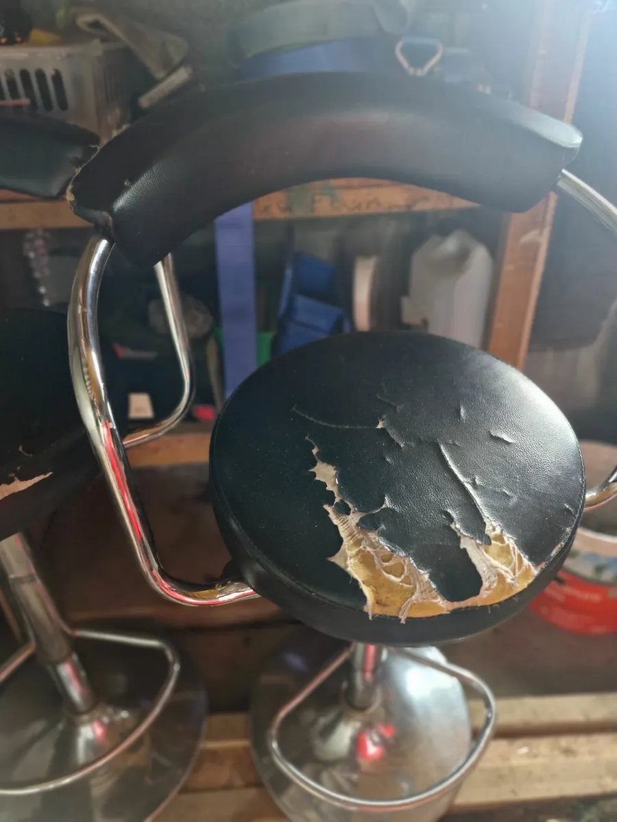 Bar stools - Image 1