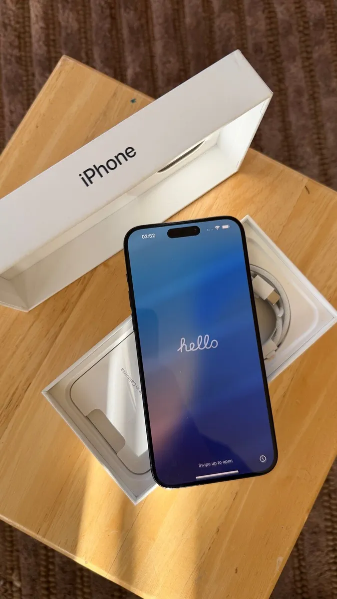 Apple iPhone 15 PRO MAX - Image 1