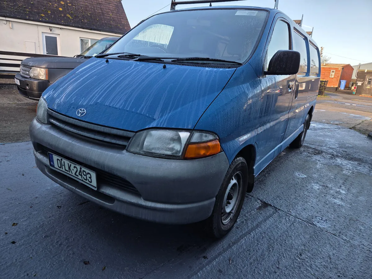 Toyota HiAce 2001 - Image 3