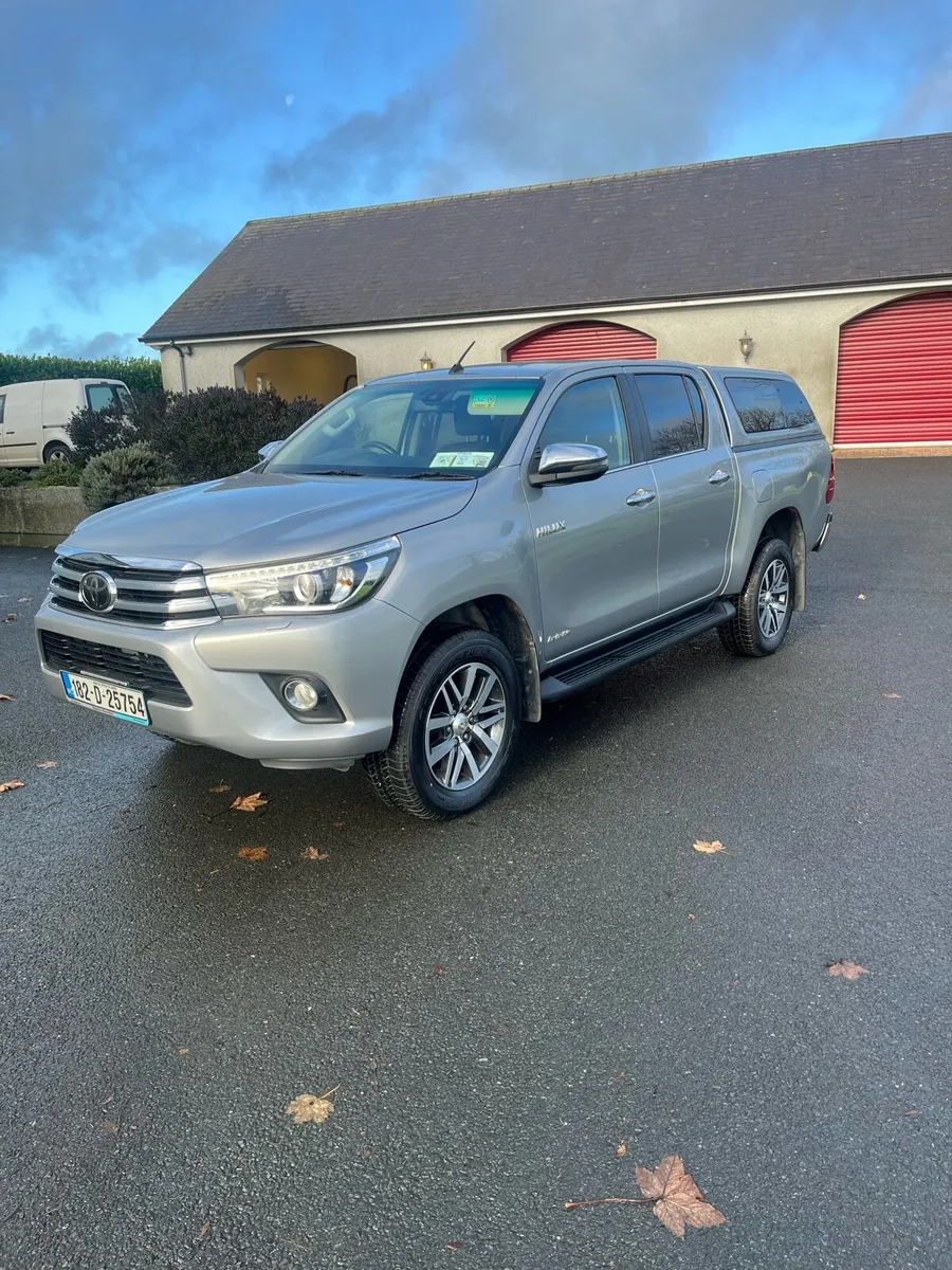 Toyota Hilux invincible no vat - Image 1