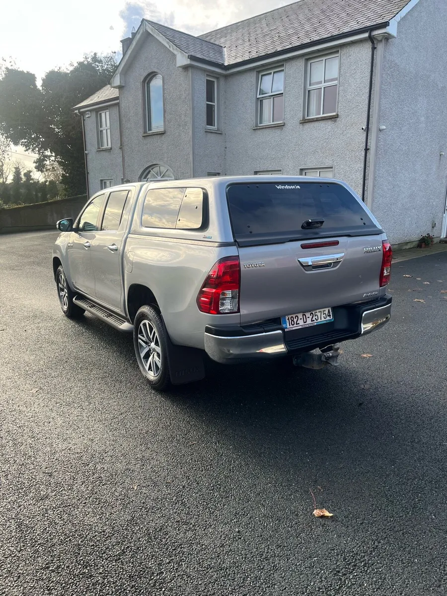 Toyota Hilux invincible no vat - Image 4