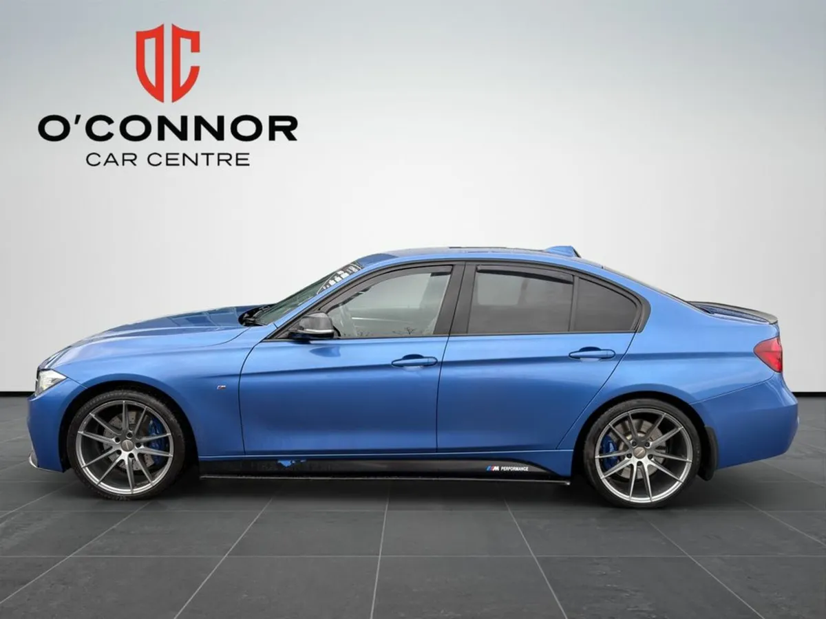 BMW 3-Series 320D SHADOW EDIITON “Looks that kill, - Image 3