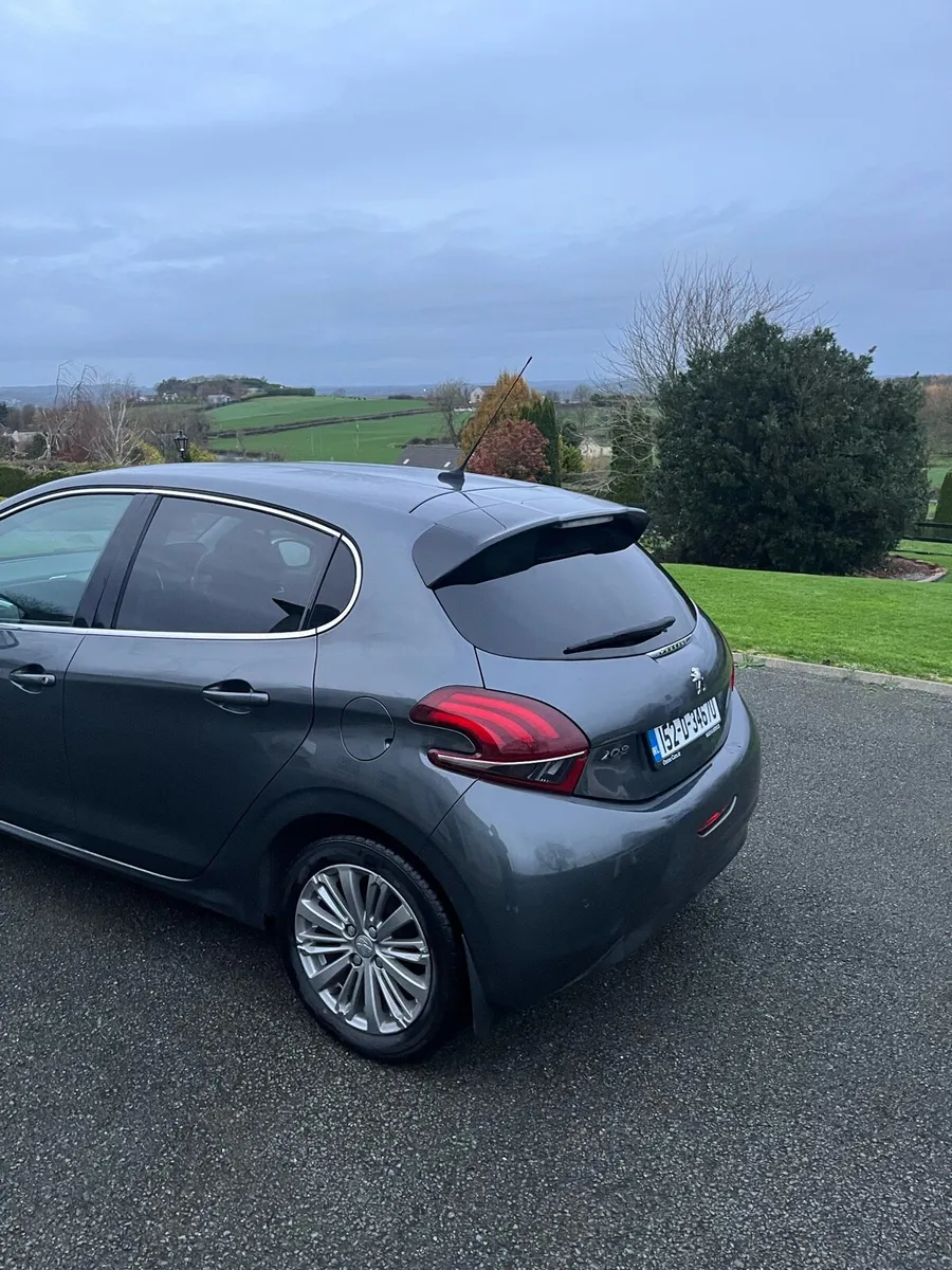 Peugeot 208 Automatic - Image 3
