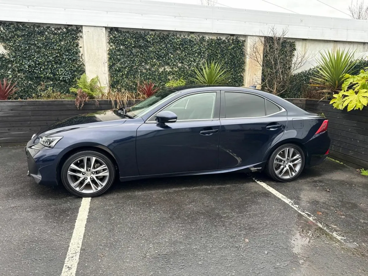 Lexus IS 2.5 HYBRID / EX HIGH SPEC / TAX €180 - Image 4