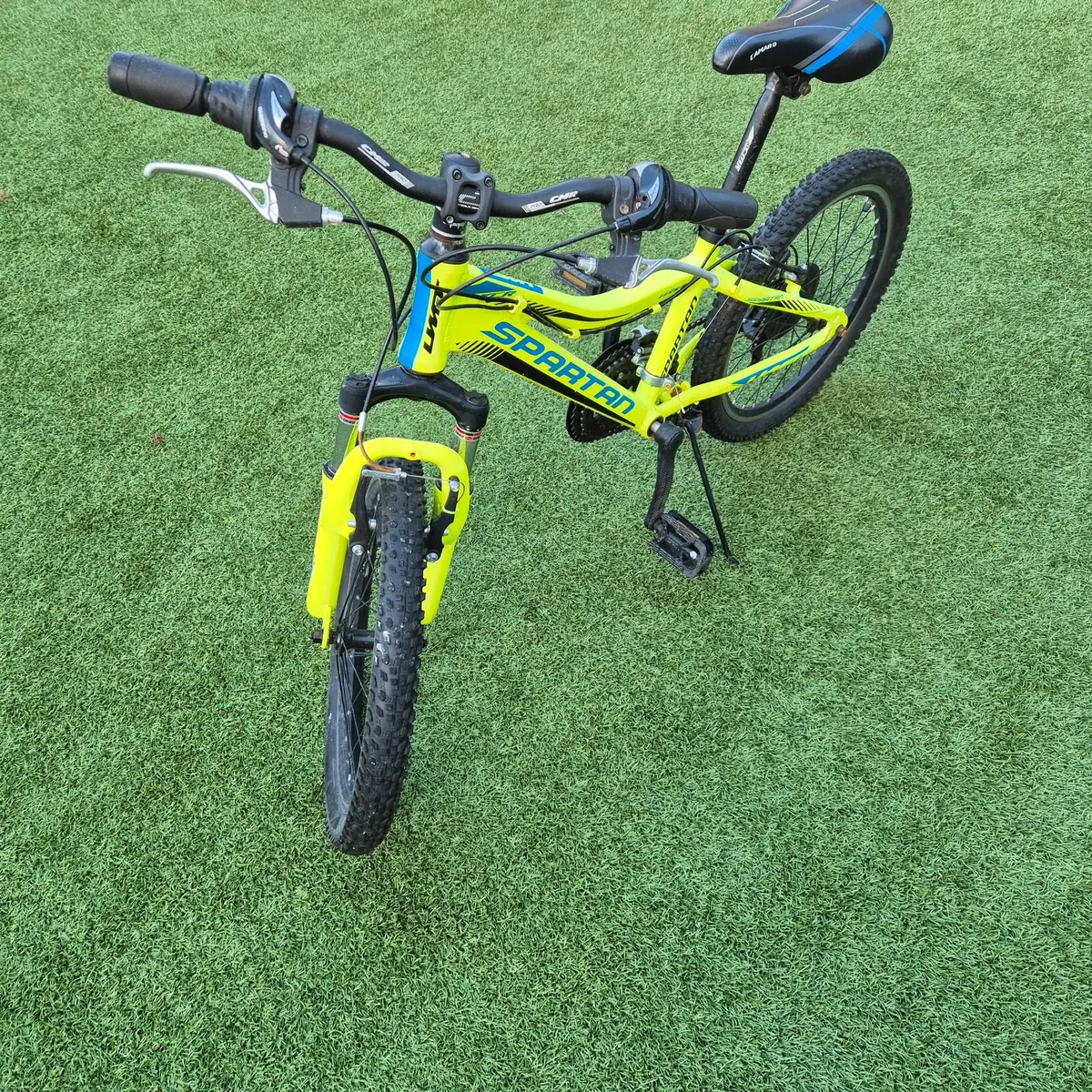 Boys bike 20 inch - Image 4