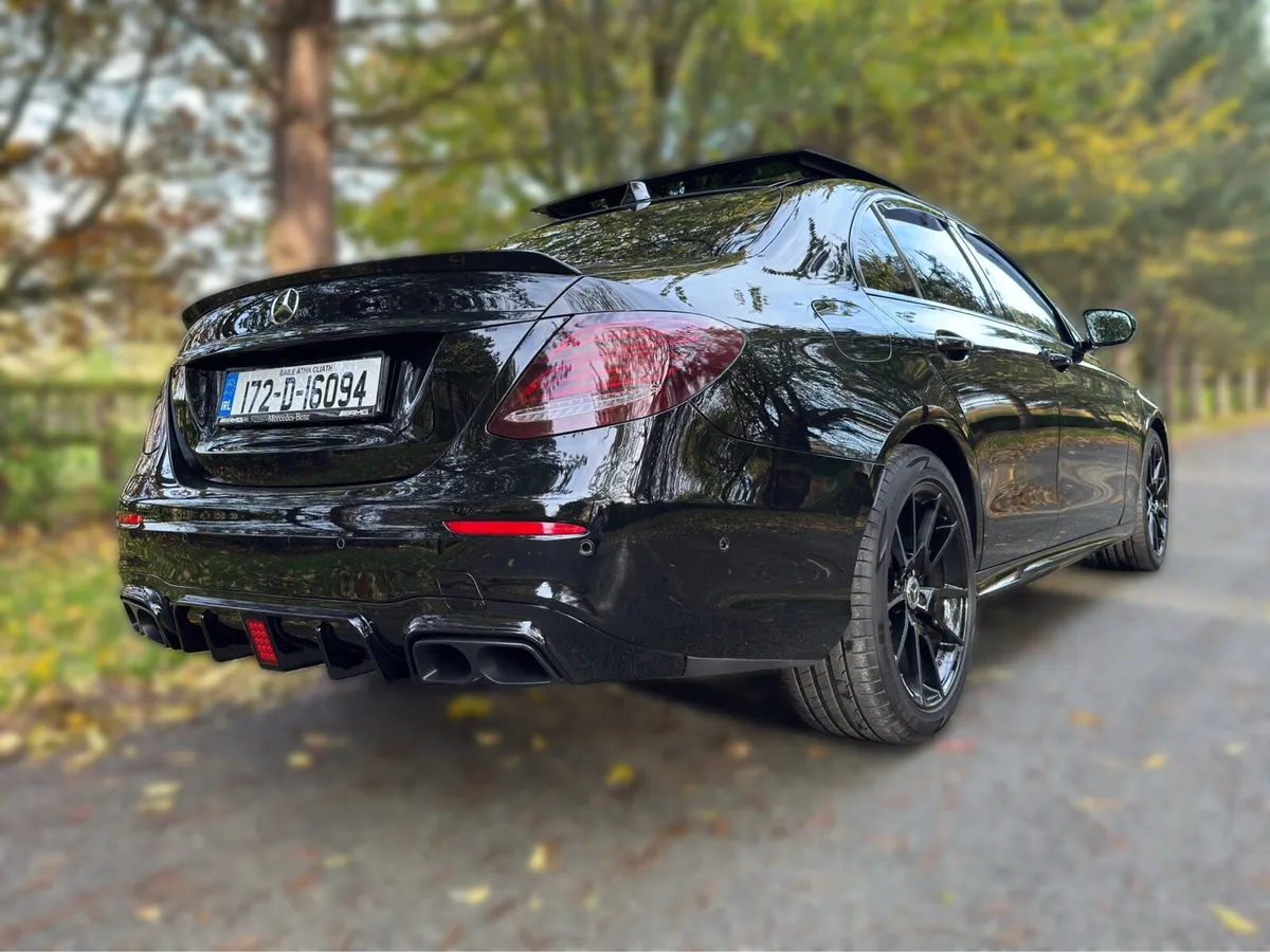 Mercedes E Class AMG Line w Pano roof - Image 3