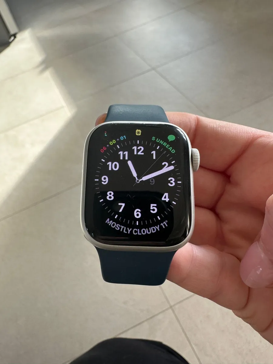 Apple Watch Series 9 - Image 1