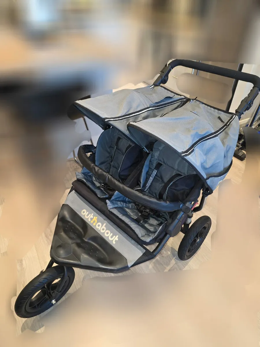 Out N About Double stroller - Image 1