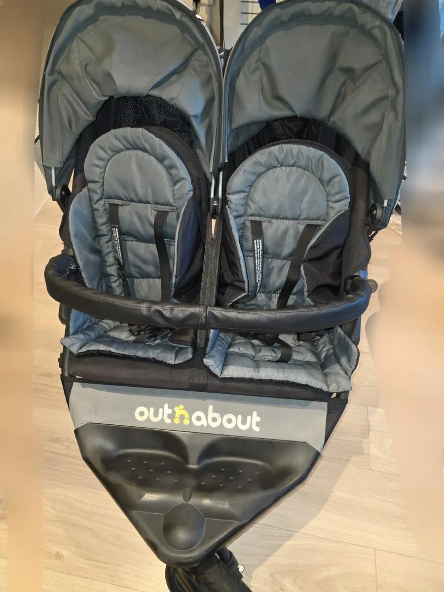 Out N About Double stroller - Image 3