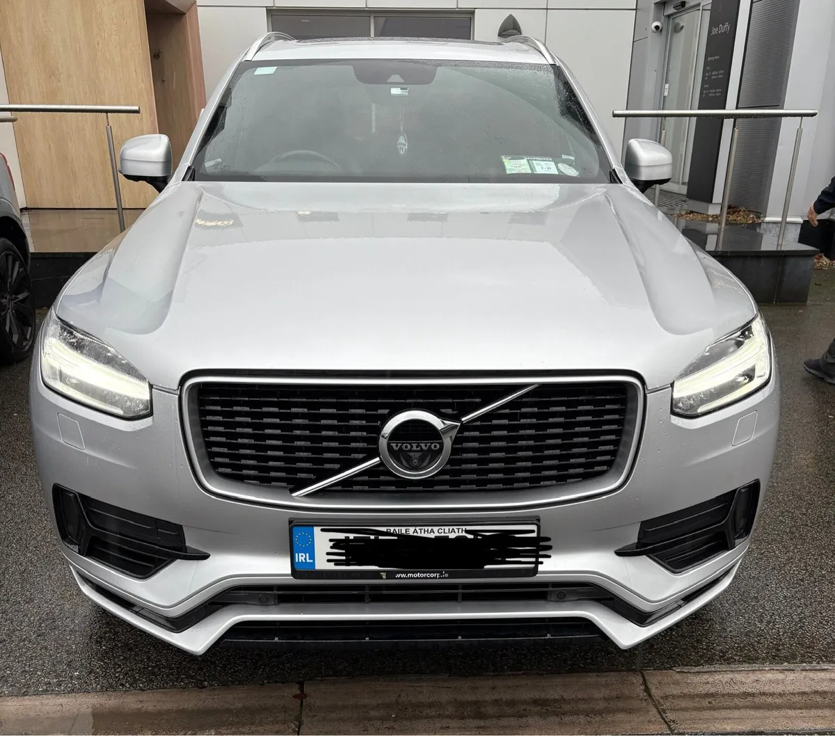 Volvo XC90 AWD T8 R Design 7 Seater - Image 1
