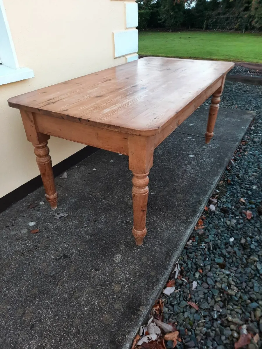 Antique kitchen table - Image 3