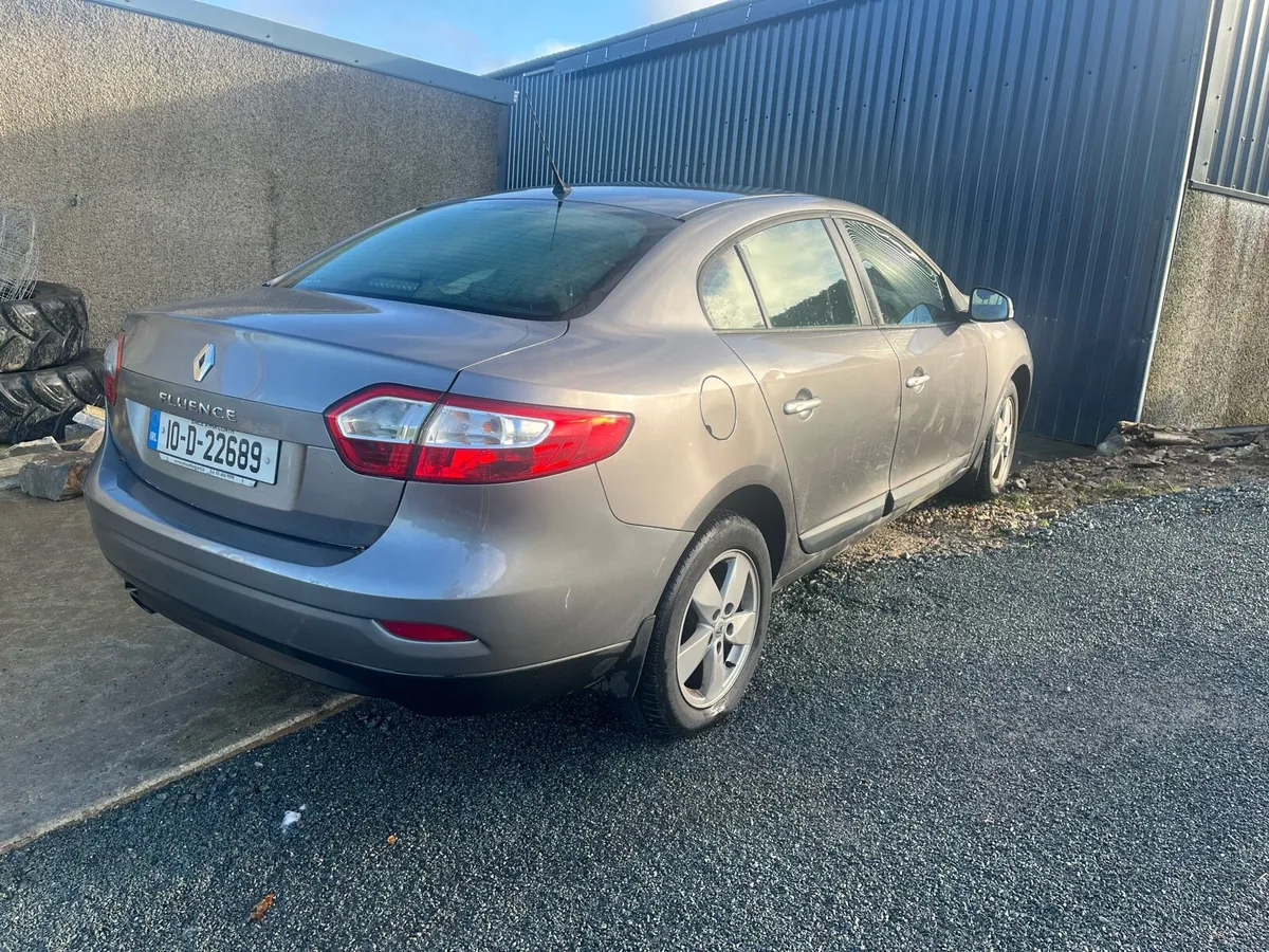 2010 Renault fluence 1.5tdi - Image 3