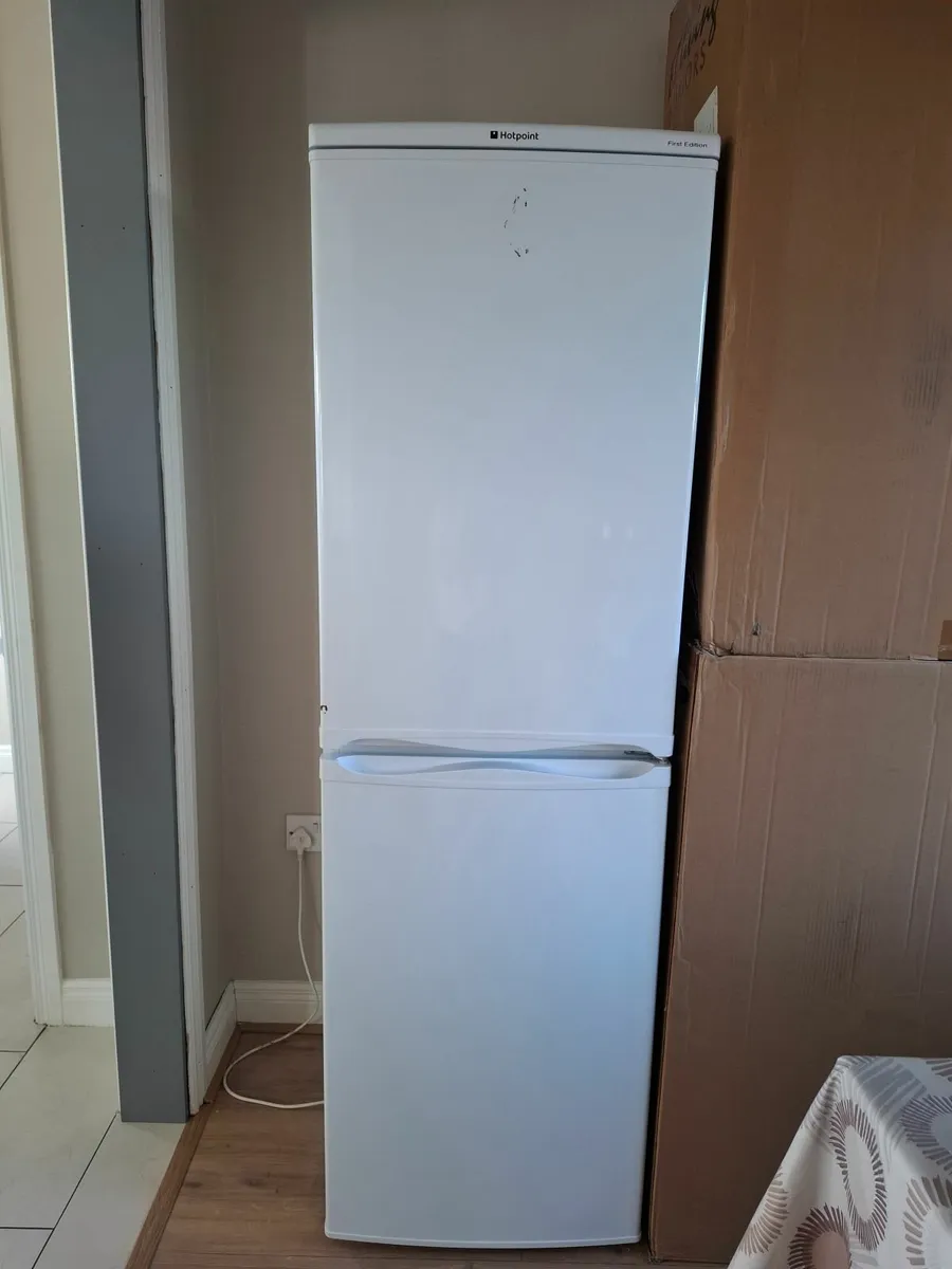 Fridge freezer - Image 1