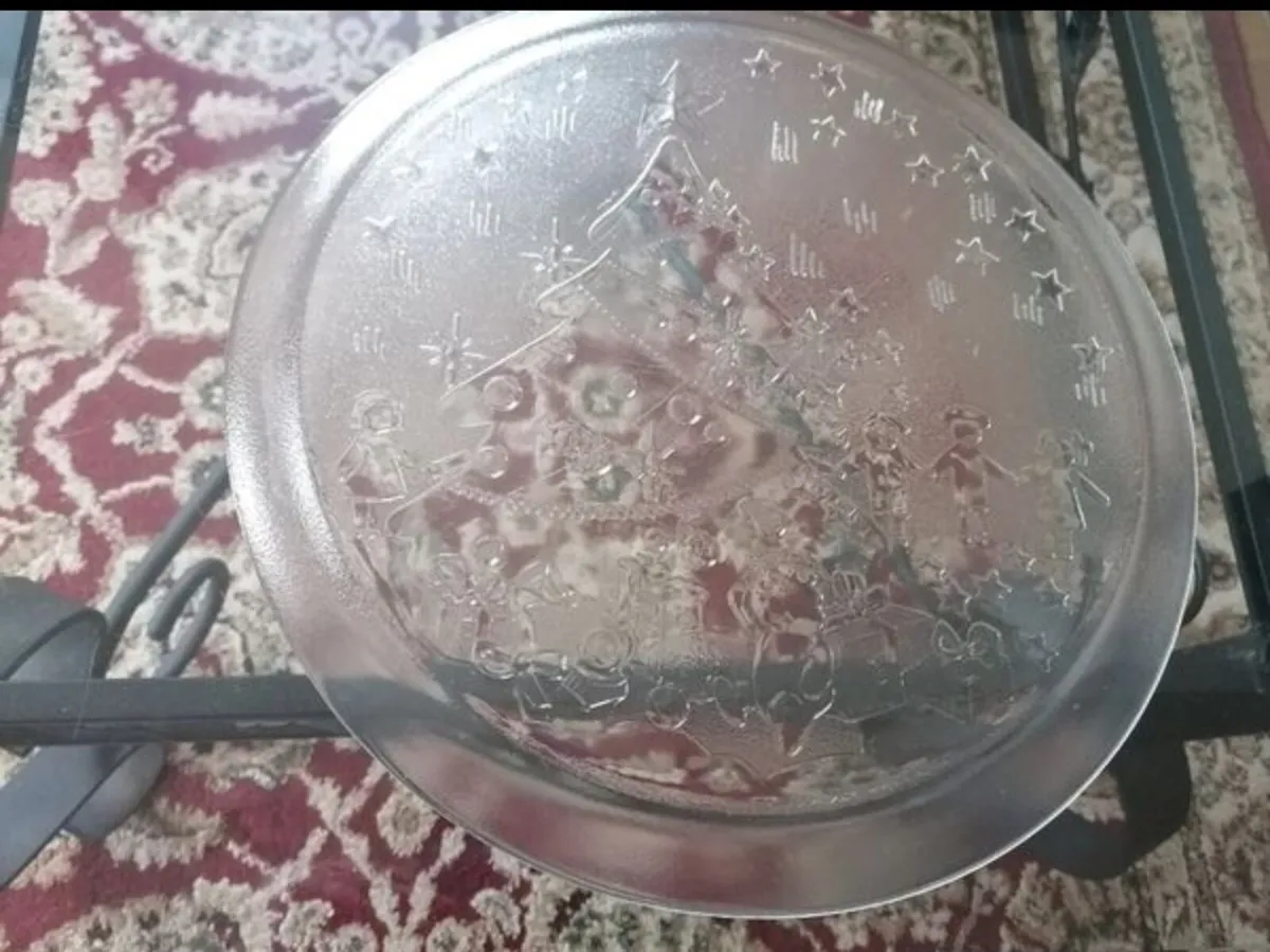 Large Christmas Glass Dish - Image 3