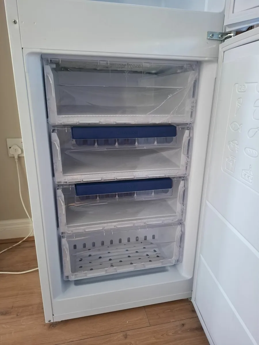 Fridge freezer - Image 3