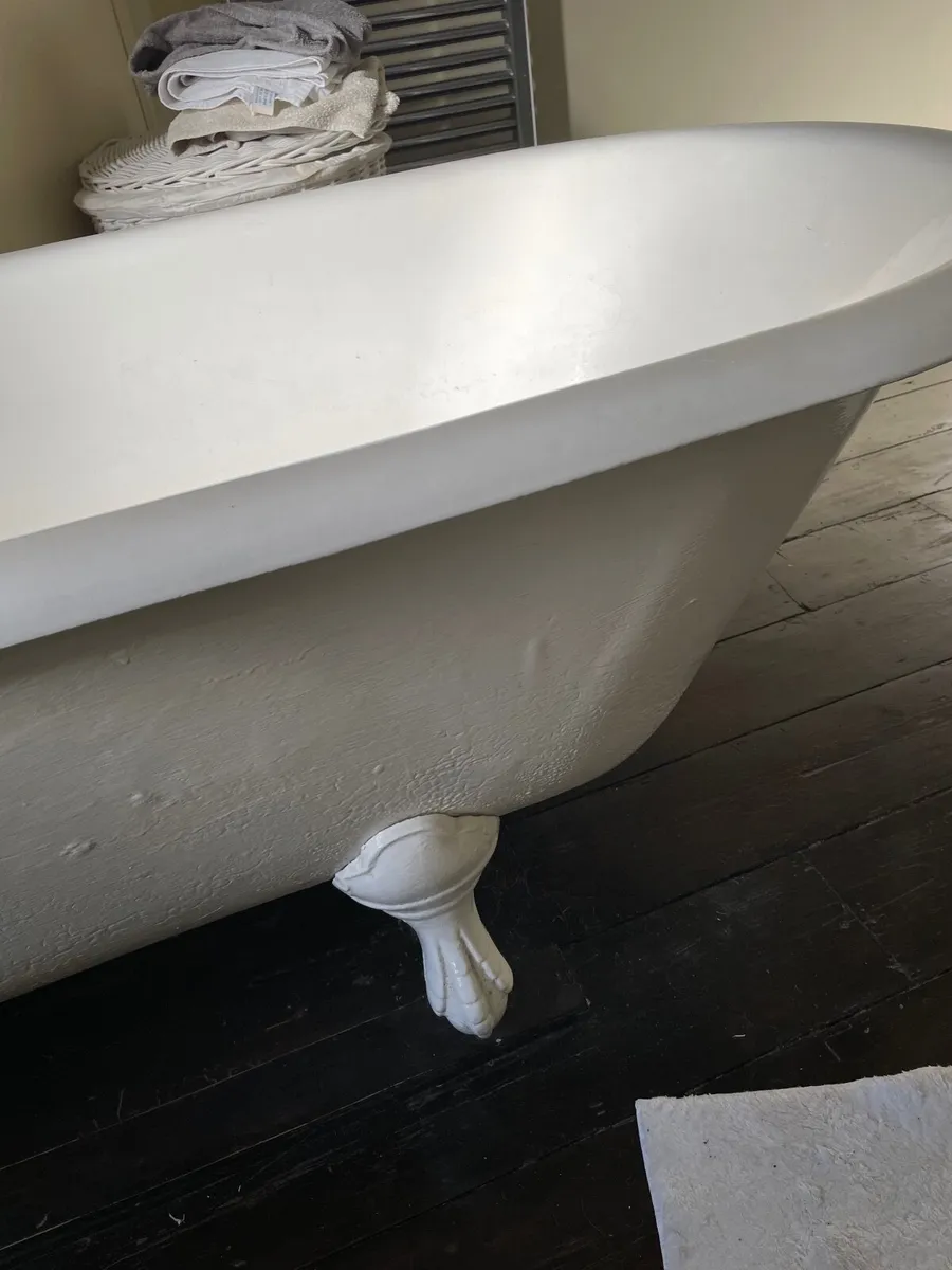 Cast Iron Bath - Image 3
