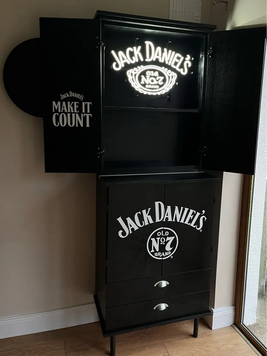Drinks cabinet and dart board - Image 1