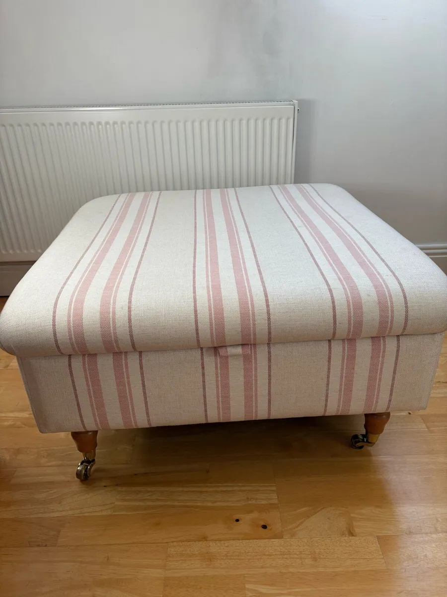 Laura Ashley ottoman - Image 1