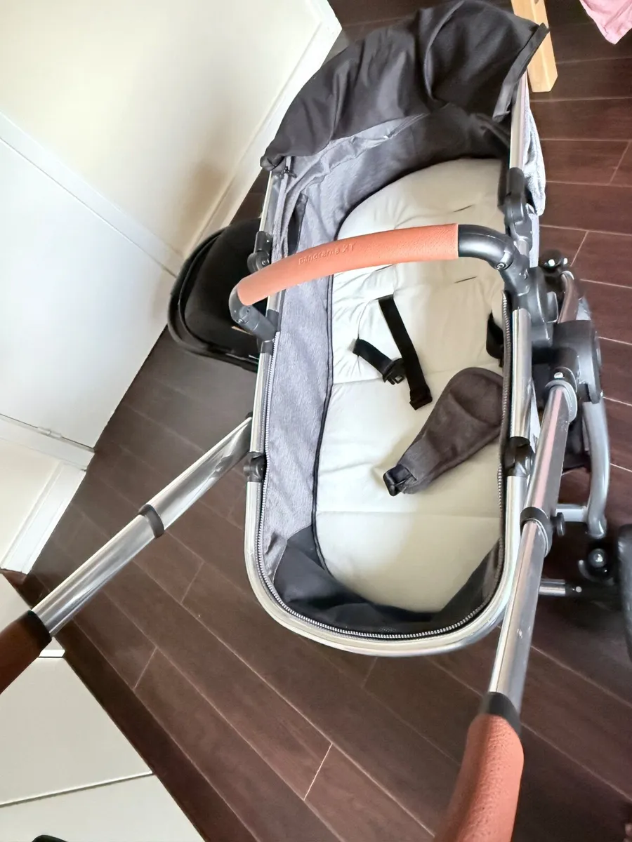 Buggy/Pram - Image 4