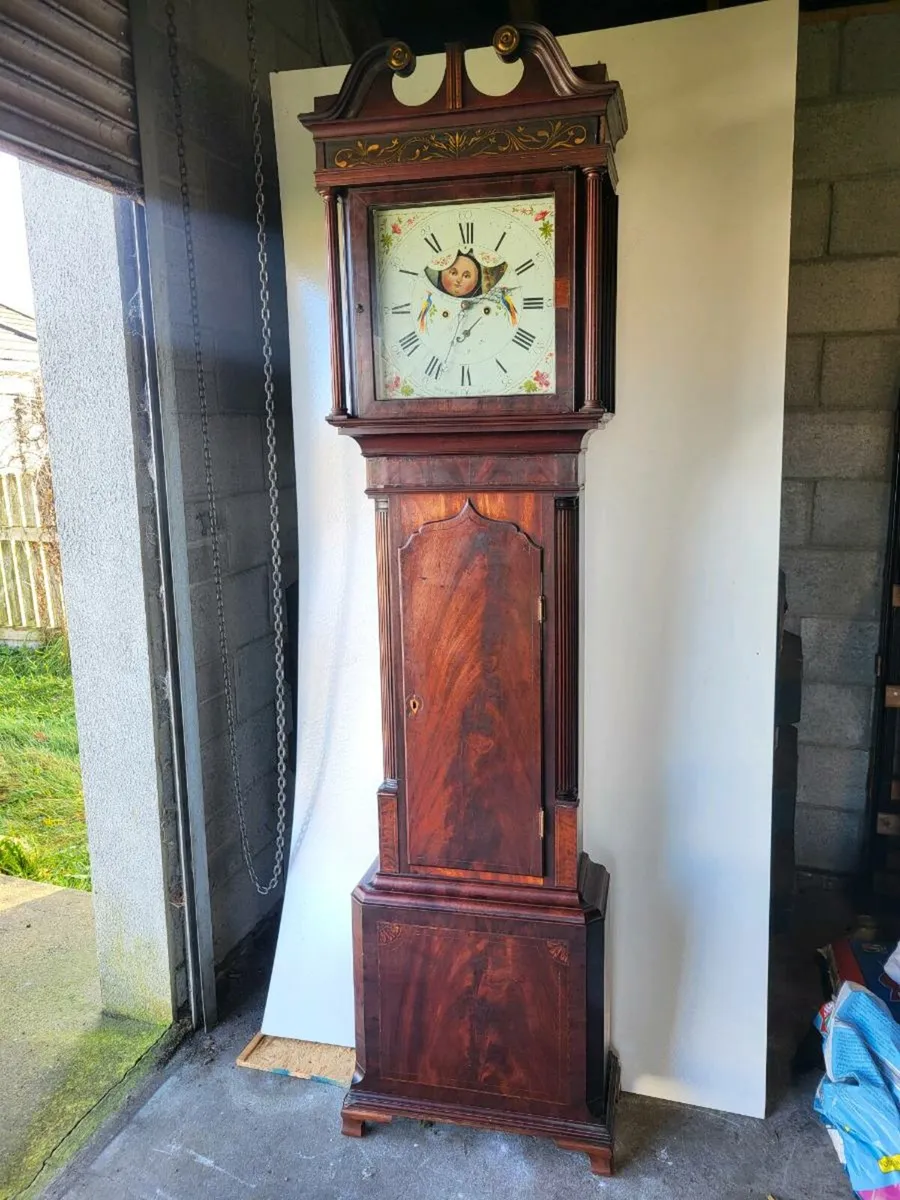 Longcase clock. - Image 3