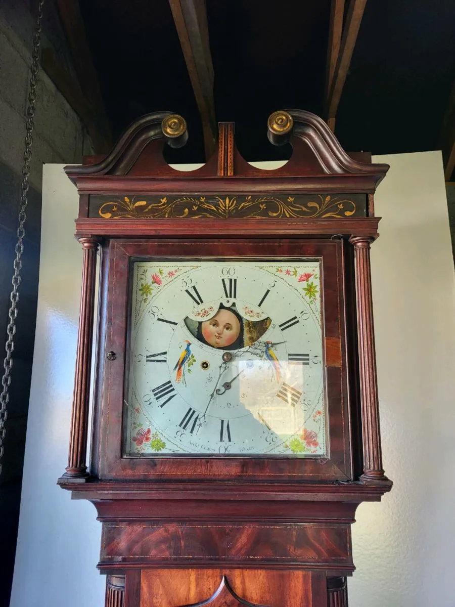 Longcase clock. - Image 2