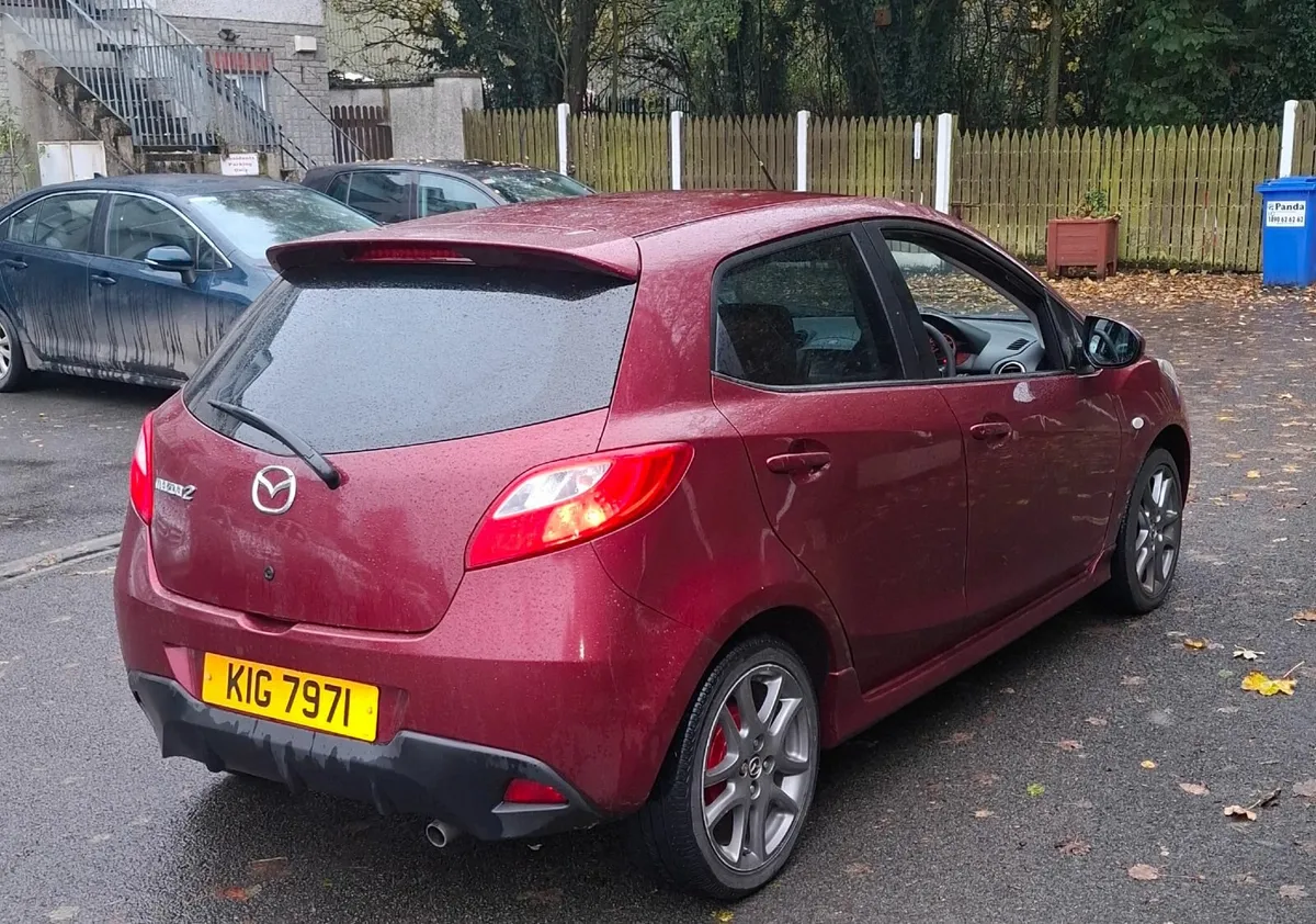 Mazda 2 venture edition 2012 quick sale - Image 4