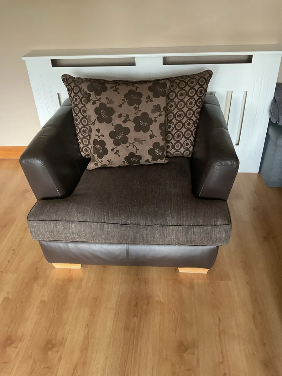 3 piece suite - Image 1