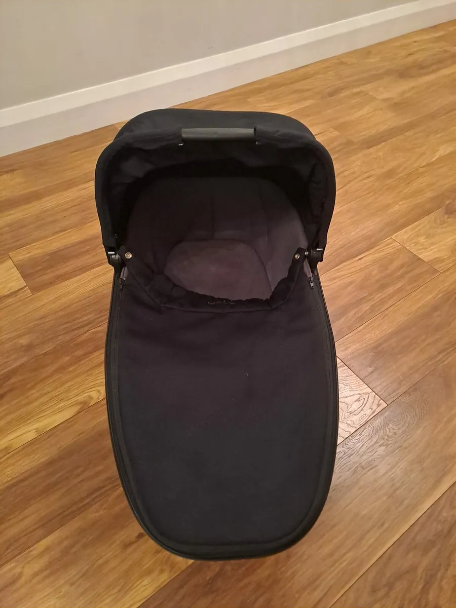 Quinny buzz travel system - Image 1