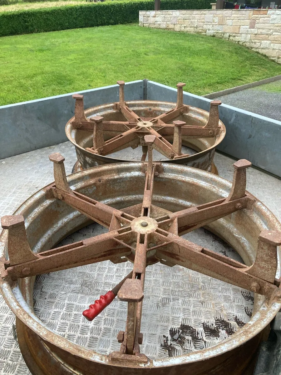 Dual Wheels 38 - Image 1