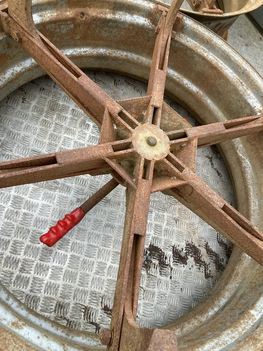 Dual Wheels 38 - Image 3