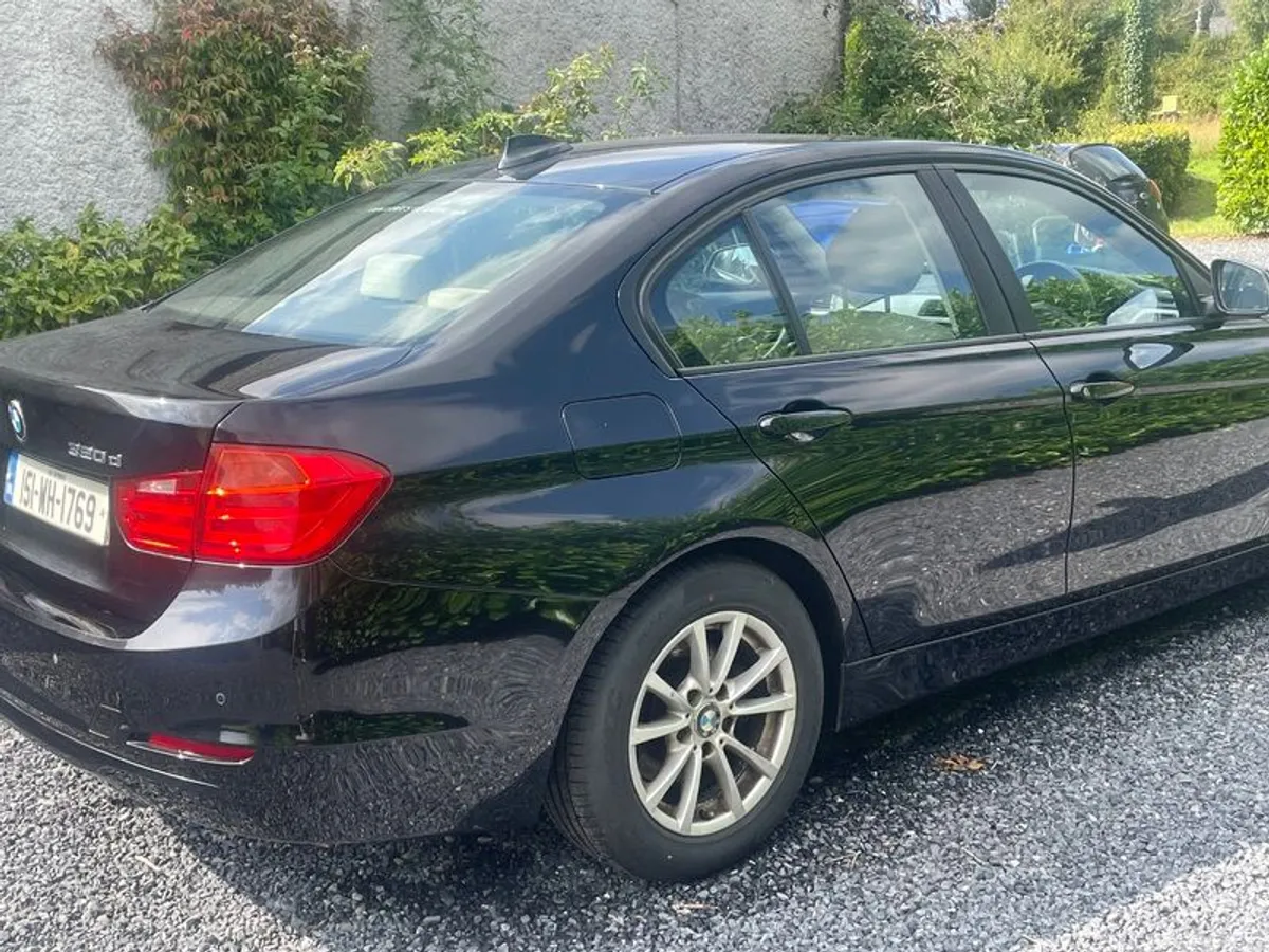 2015 BMW 3 Series - Image 4