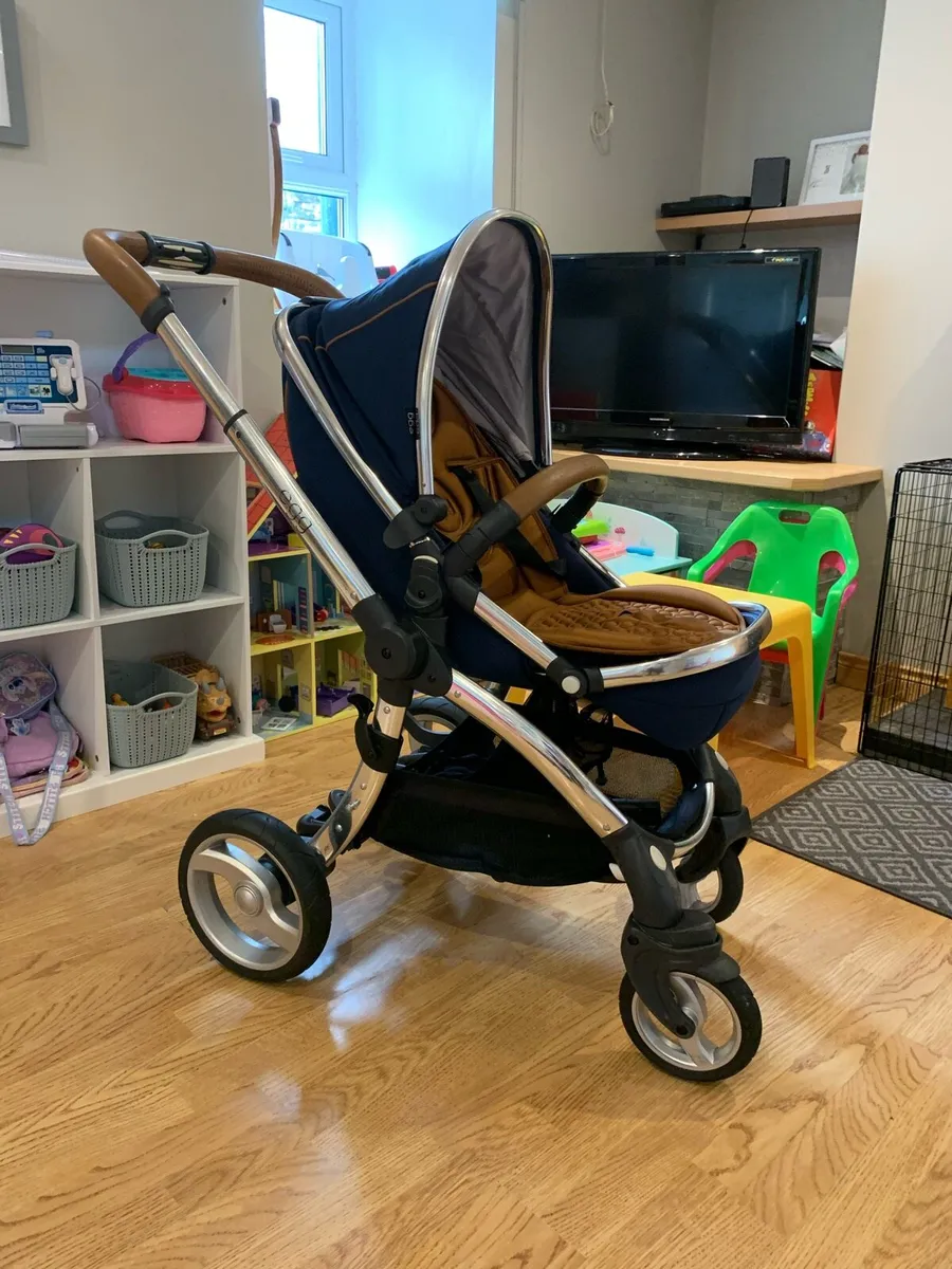 Egg Buggy & Stroller - Image 1