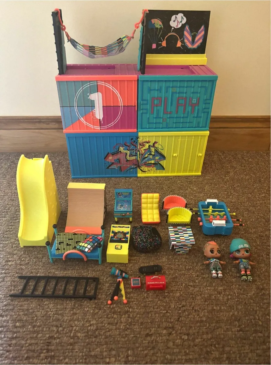 LOL Surprise Clubhouse - Image 1