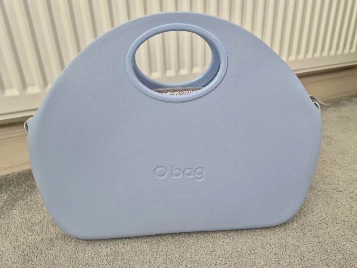 Obag moon with accessories - Image 1