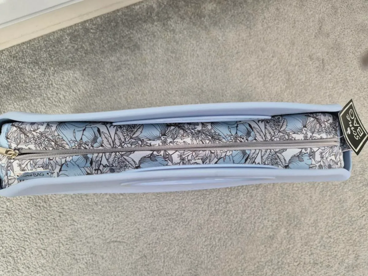 Obag moon with accessories - Image 2